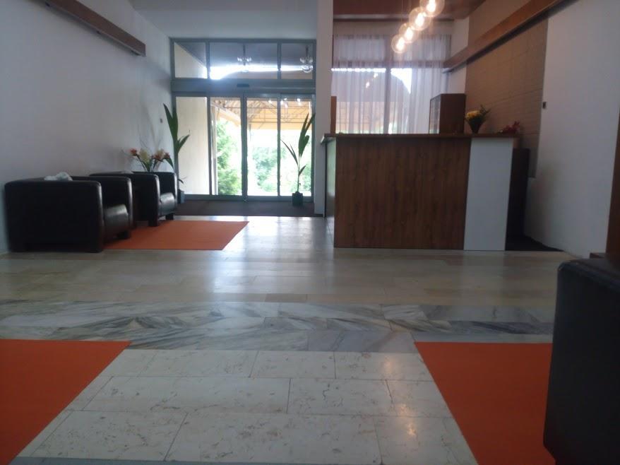Hotel Bitov Bagian luar foto