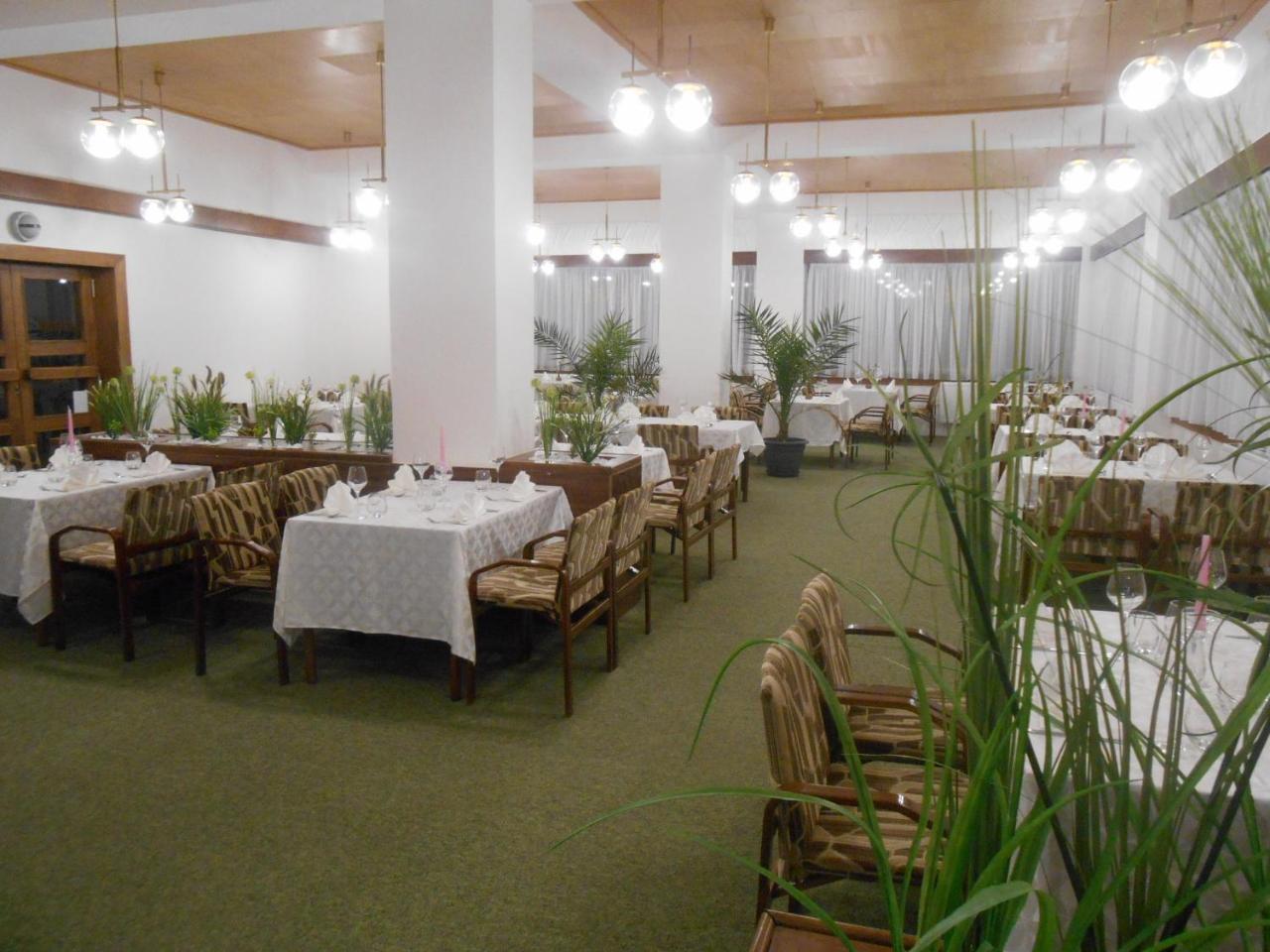 Hotel Bitov Bagian luar foto
